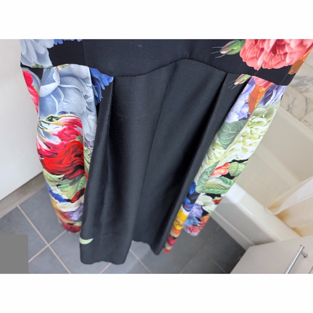 Alice + Olivia Adley Drop Waist Midi Dress Garden Brunch Black Floral Colorful 4 - Picture 10 of 16